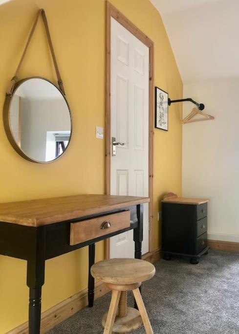 Hilltop House Is A Welcoming 2 Bedroom Property Matlock  Kültér fotó